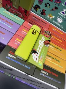 Buzz Bar 2G Live Diamonds Disposable
