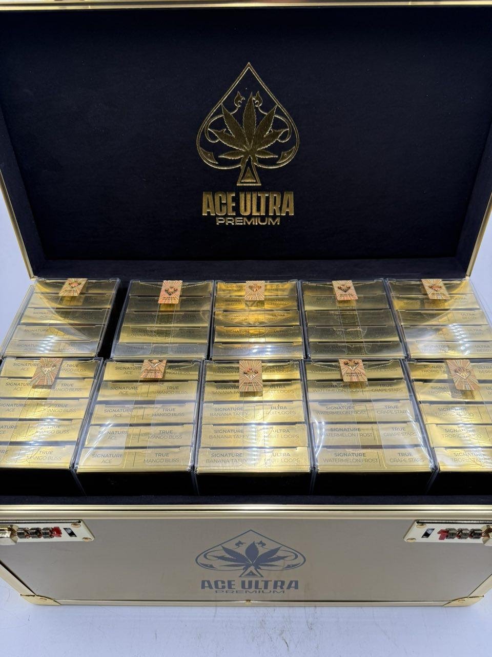 Ace Ultra Premium 4G Disposable